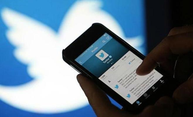 أردنيون يستقبلون أنباء رفع الأسعار بالغضب