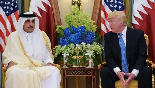 ترامب مهاتفا أمير قطر: مستعدون لحل