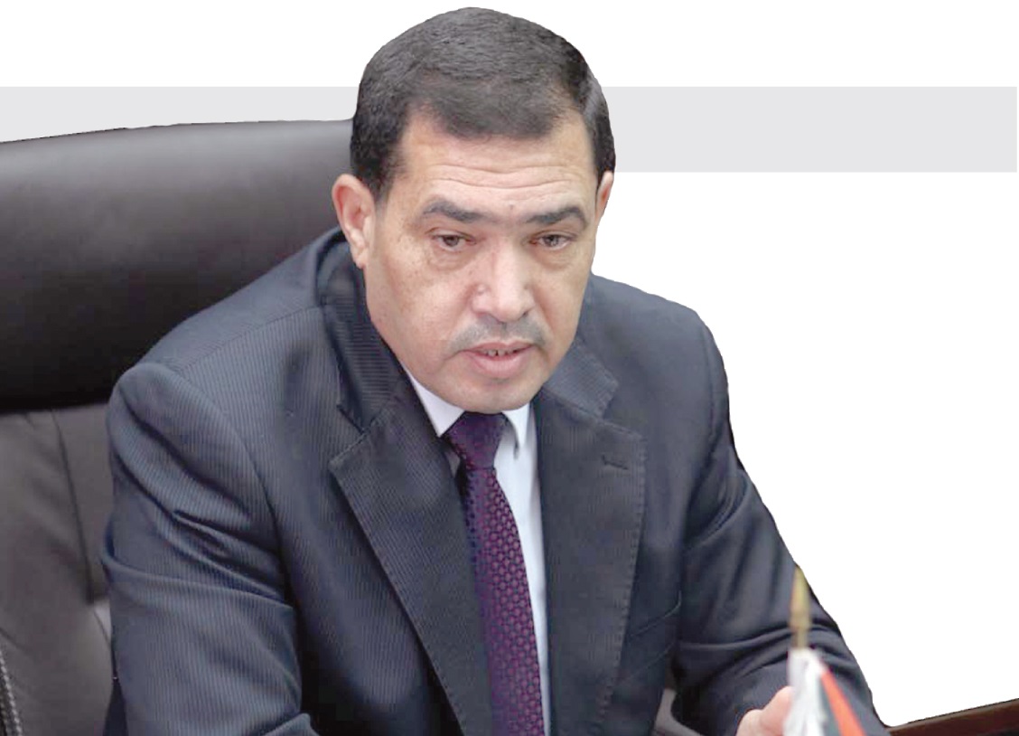 ديوان الخدمة يوقف استقبال طلبات التوظيف