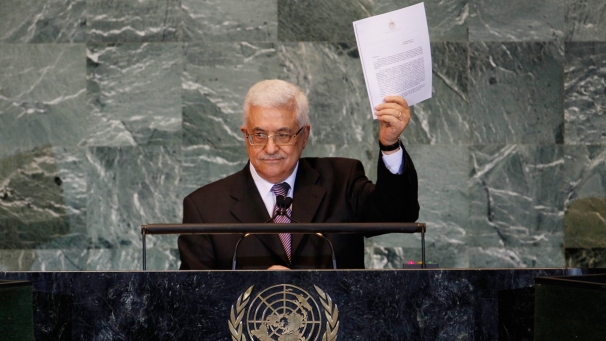 محمود عباس: لا يمكنني الاستمرار باوسلو