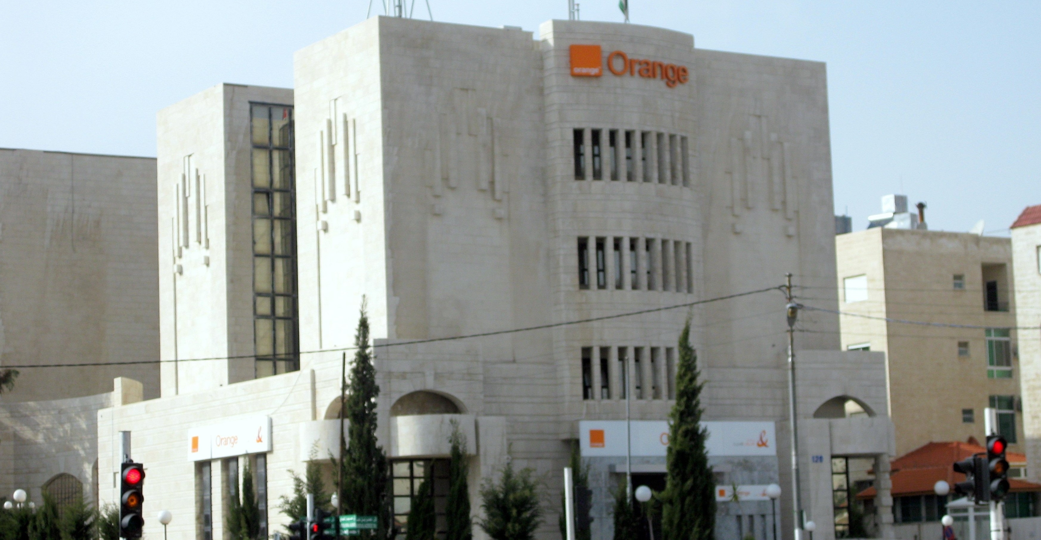 أورانج تزود الجيش والاجهزة الأمنية بخدمات