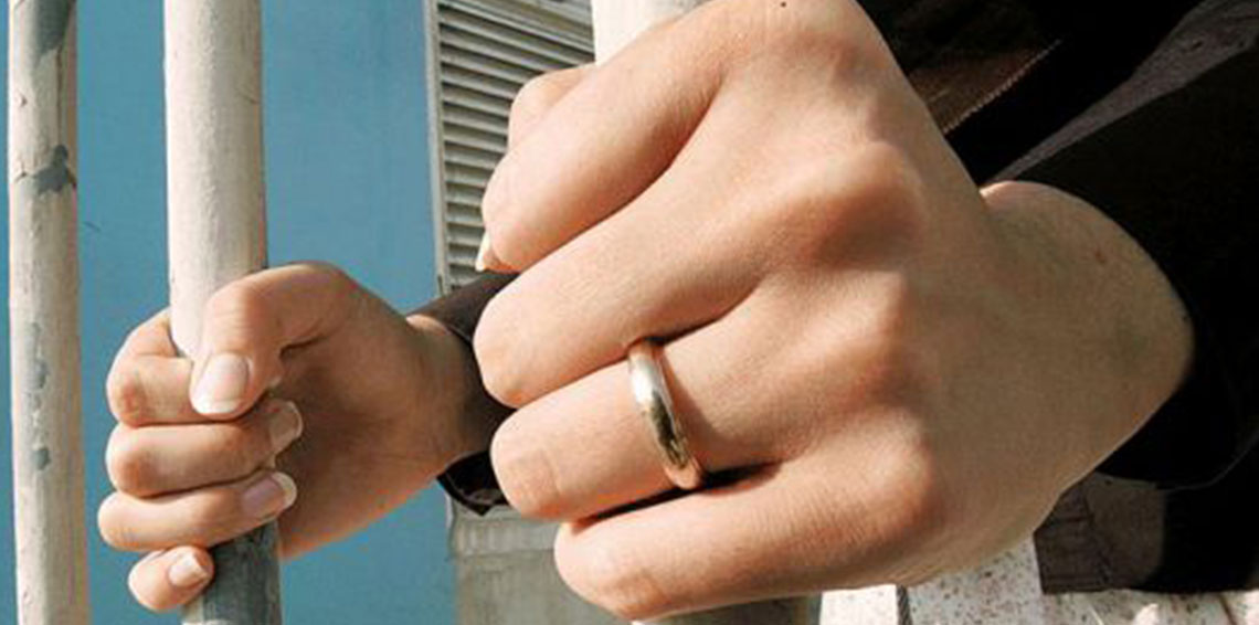 فتاة في الإمارات تعترف على نفسها