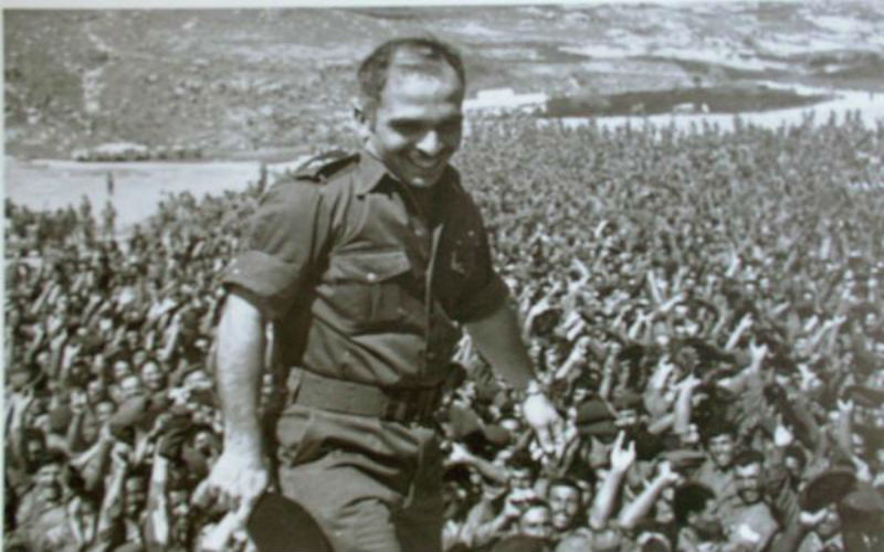 قرار تعريب قيادة الجيش عام 1956