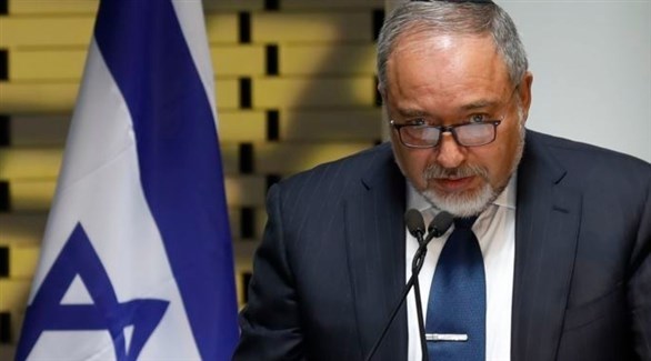 ليبرمان يهدد الفلسطينيين باللغة العربية