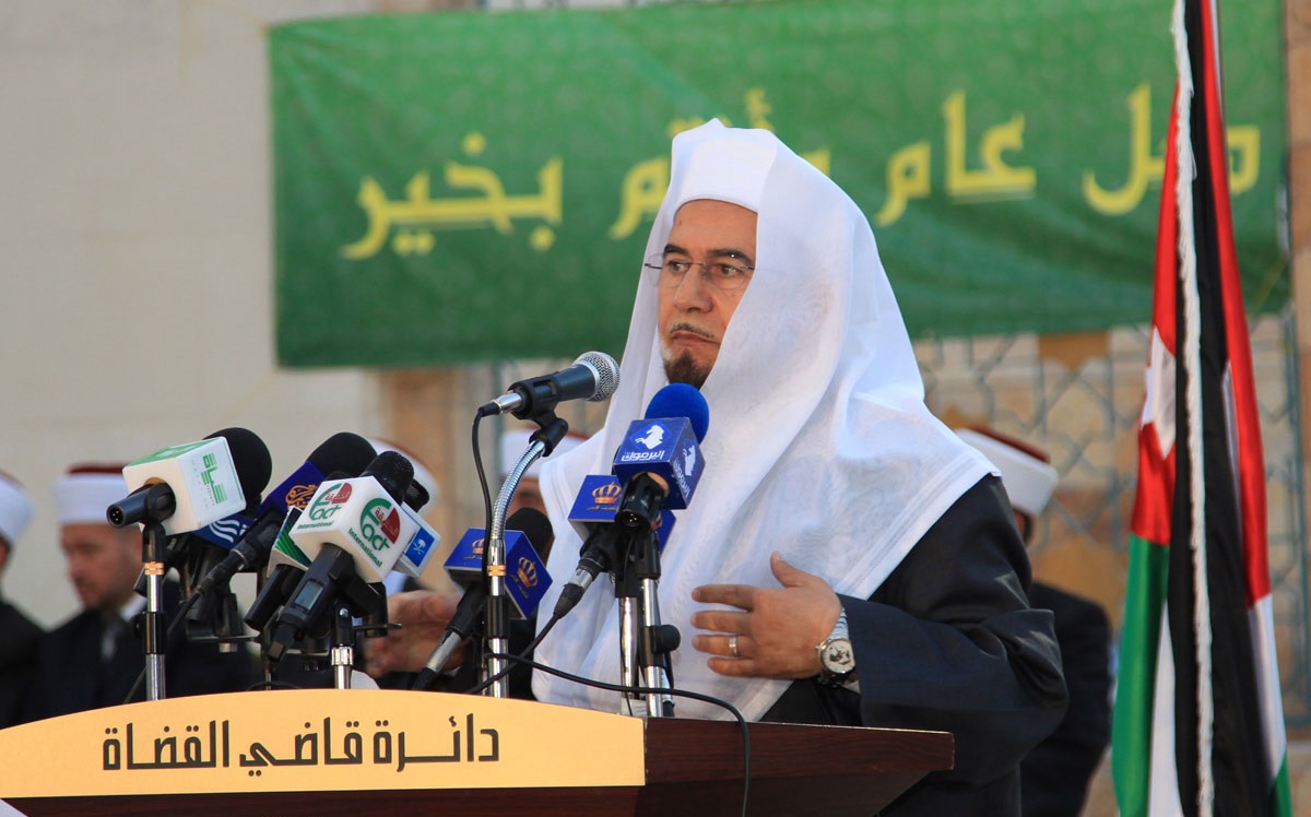 إصدار (بطاقة الأسرة) لتسهيل تحصيل النفقة