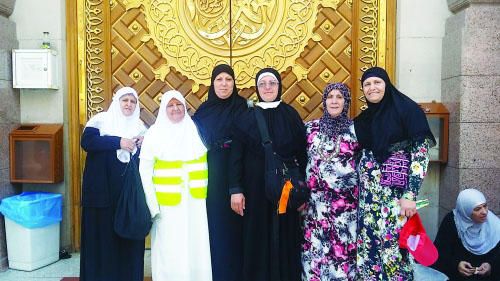 حاجة فلسطينية تلتقي أخيها بعد 70