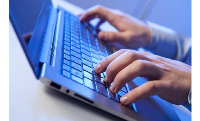 سلطات تركيا تراقب (10) آلاف مستخدم