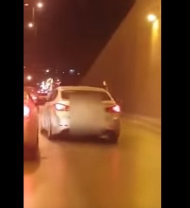 بالفيديو.. ضبط سائق (عراقي) يقود مركبته