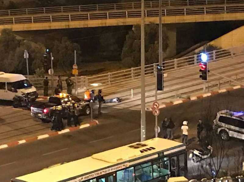 جنود الاحتلال يطلقون النار على فتاة