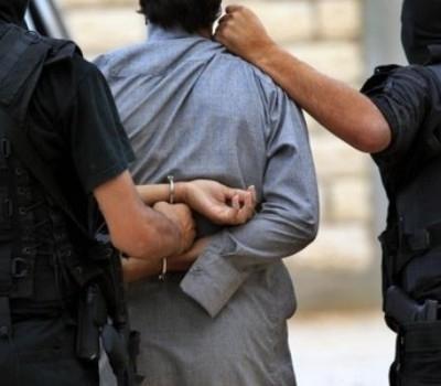القبض على مطلوب بحقه 16 طلبا