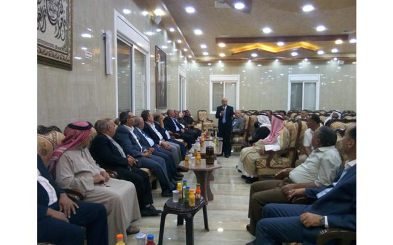 ‘‘حقوق الإنسان‘‘ يكرم مواطنا رفض الجلوة