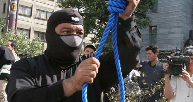 إعدام ثلاثة أشخاص يوميا في إيران
