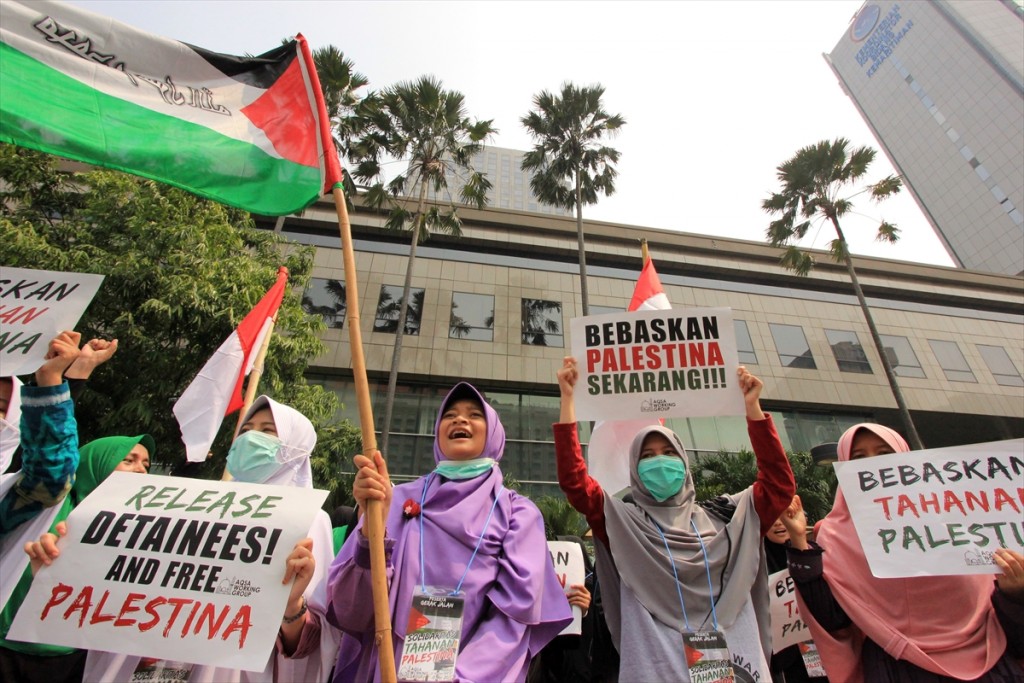 مظاهرات اندونيسية للتضامن مع الأسرى الفلسطينيين