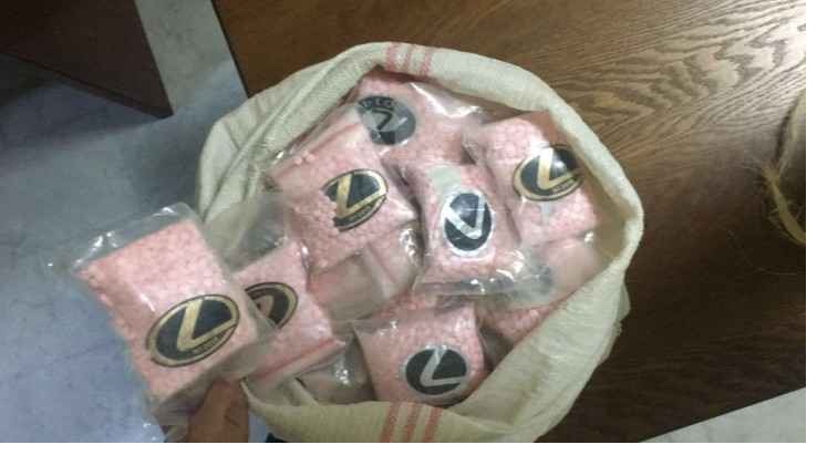 ضبط أكثر من ١٠٠ ألف حبة