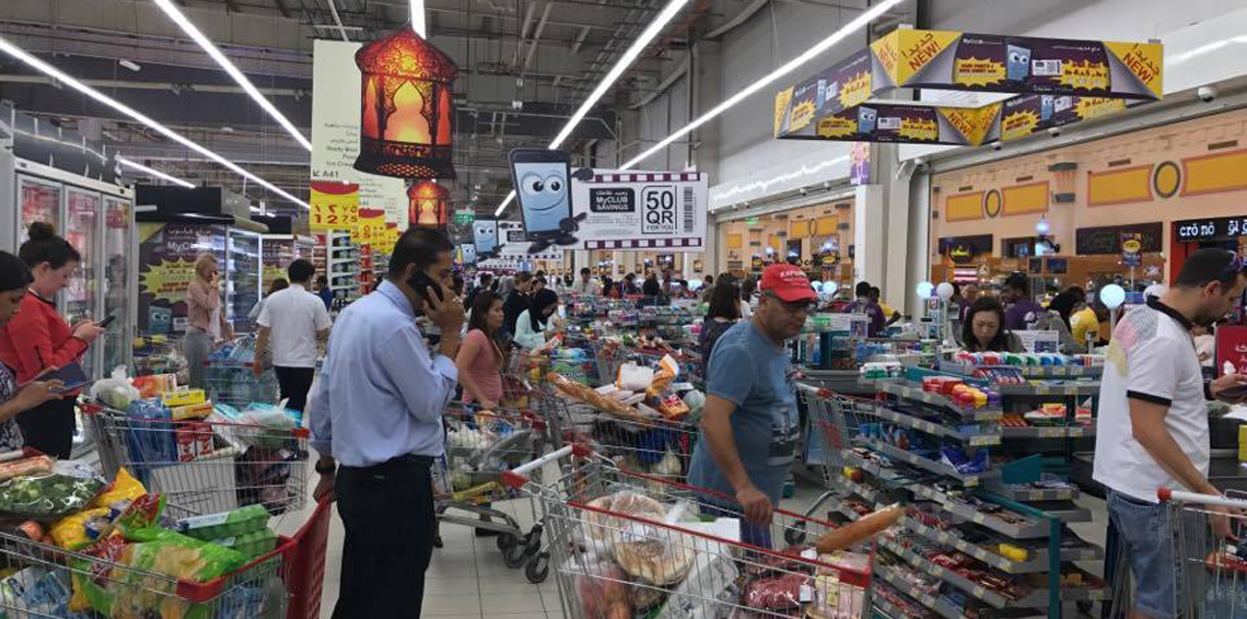 بعد قطع العلاقات.. القطريون يتدفقون على