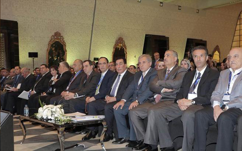 المنتدى الاقتصادي.. 7 اتفاقيات استثمارية بـ300