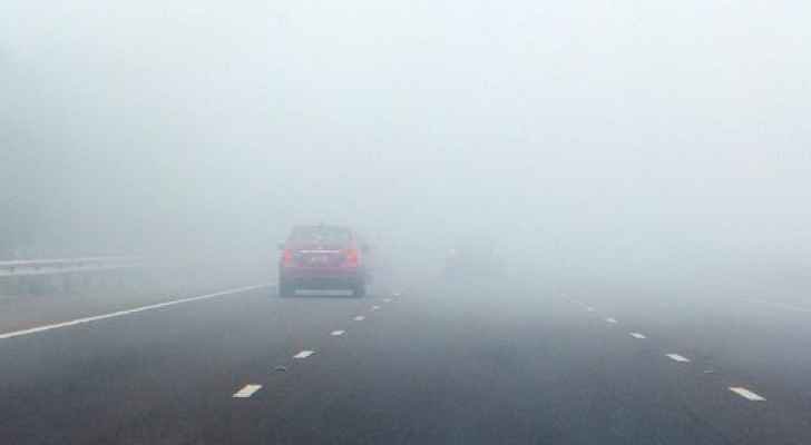 اغلاق طريق النقب بسبب كثافة الضباب