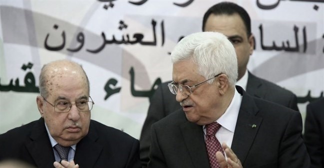 عباس (يفضل) الانتخابات منتصف الشهر القادم