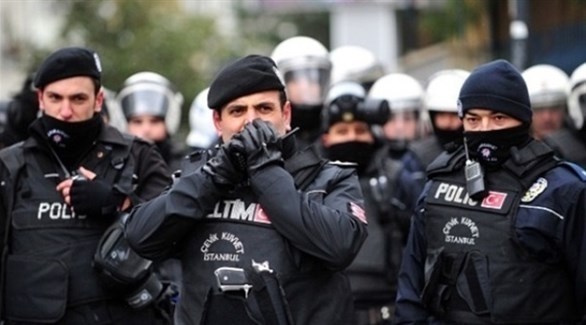 تركيا: القبض على 12 شخصا بتهمة