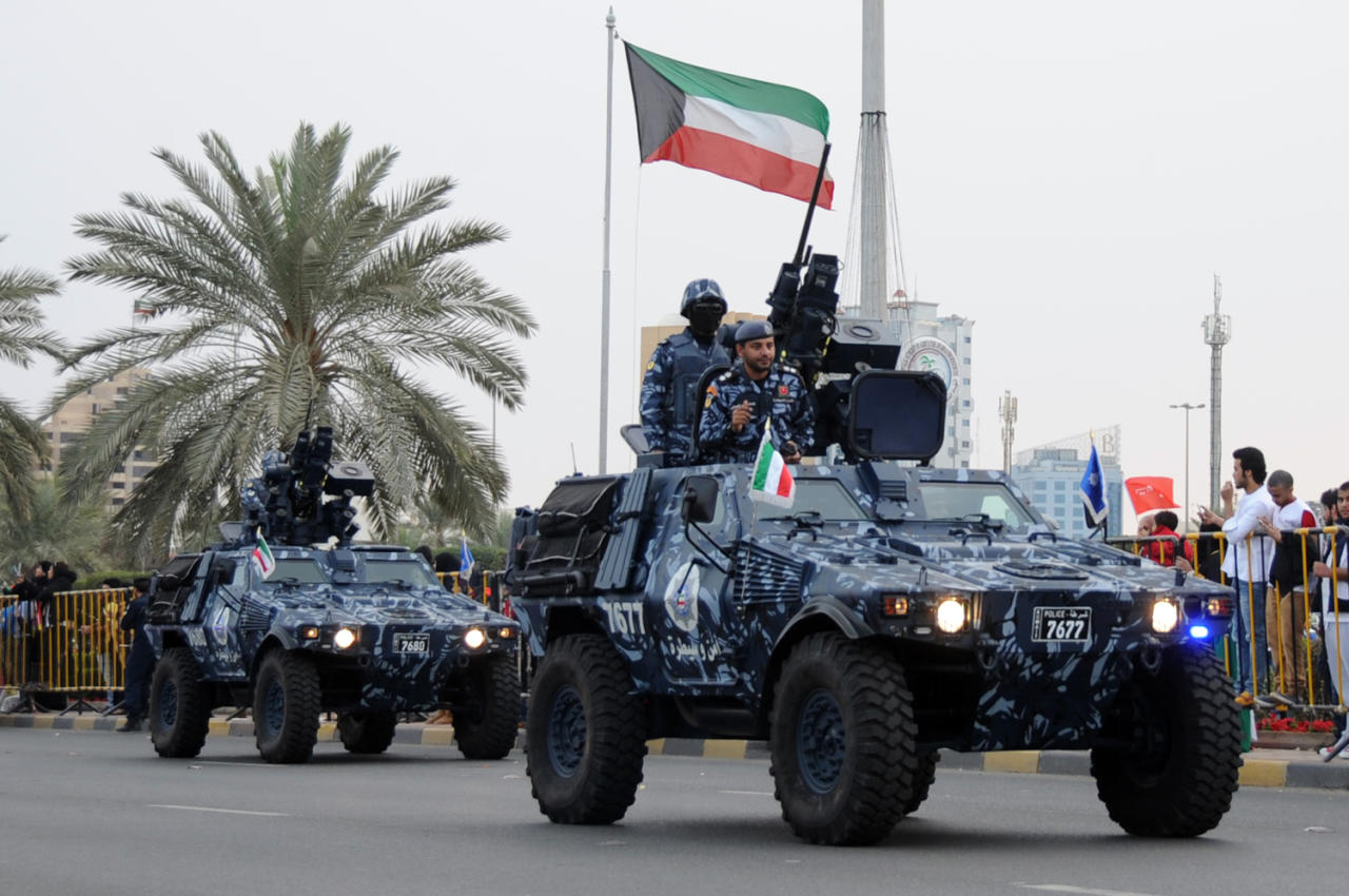 الكويت تفرض رقابة محدودة على دخول
