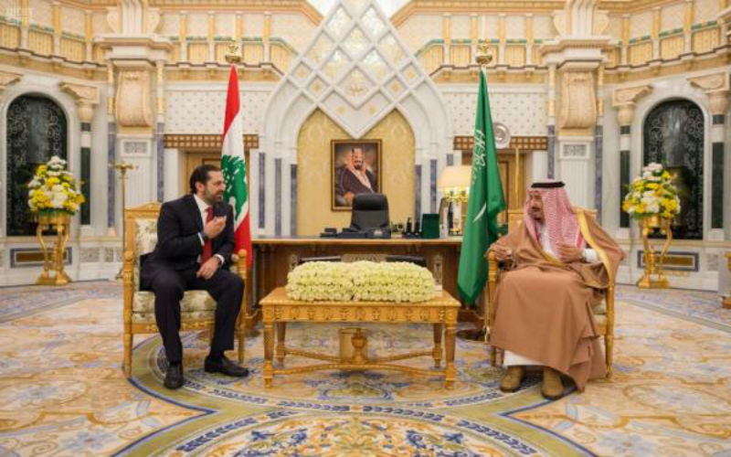 الملك سلمان يلتقي سعد الحريري