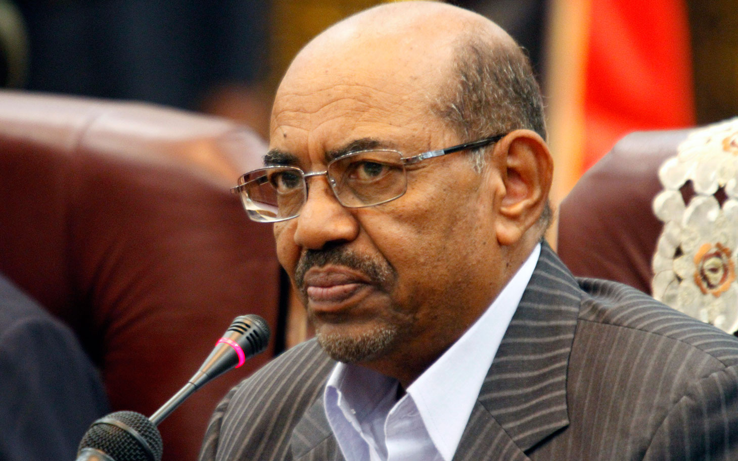 السودان يؤكد مشاركة البشير في القمة