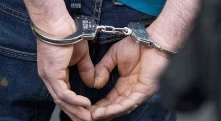 القبض على 9 مطلوبين في البادية