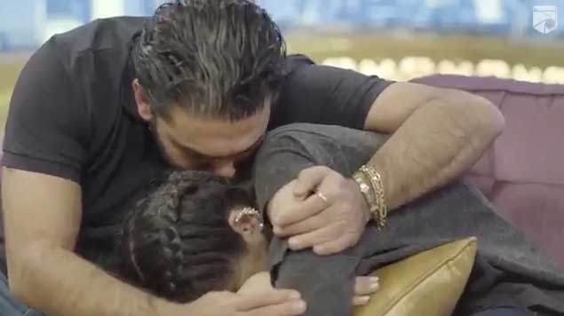 حلا الترك تنهار من البكاء بعد