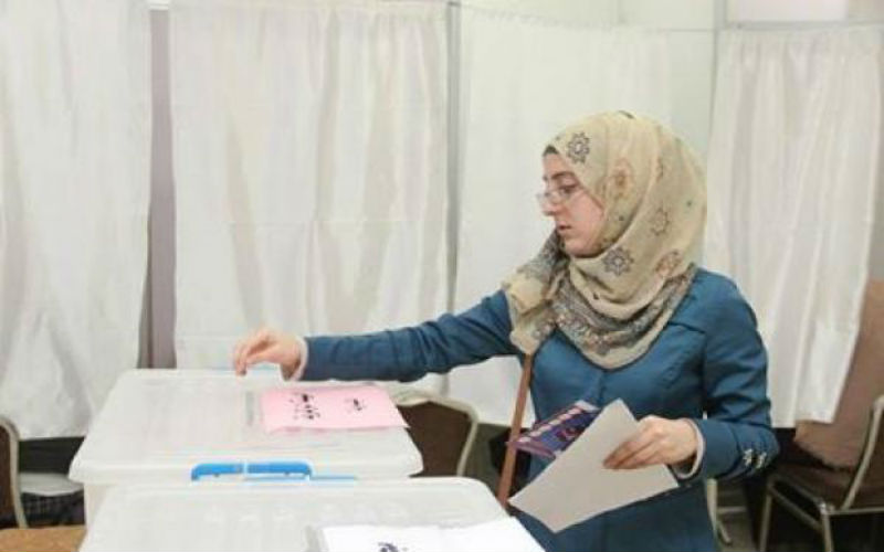 1600 مقترع حتى الساعة 12 ظهرا
