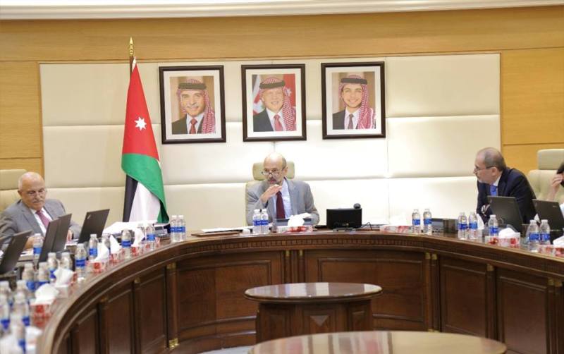 لجنة توجيهية لتطوير خدمات دائرة الضريبة