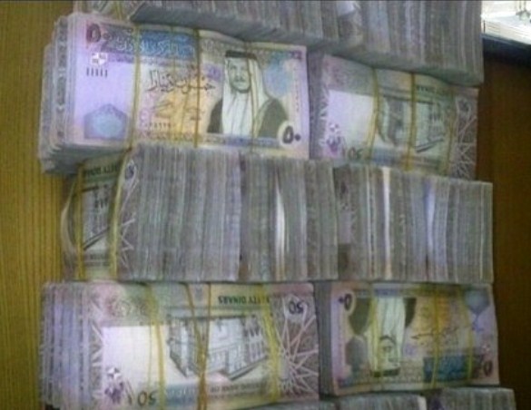 عقود بقيمة (44) الف دينار لمحامين