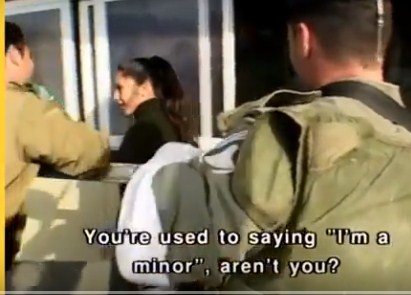 فيديو.. جنود صهاينة يتحرشون بفتيات فلسطينيات