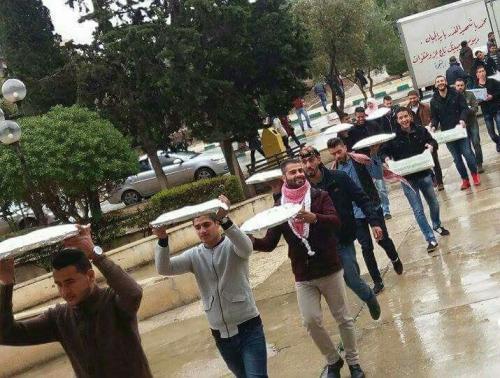 طلاب اليرموك .. الطعام عن نفس