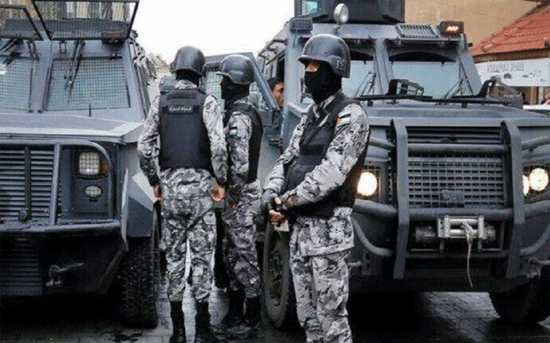 مادبا.. .ضبط 6 اشخاص بينهم فتاة