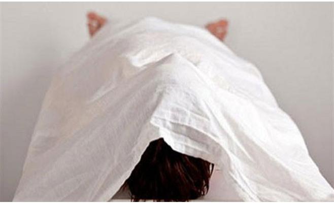 ستيني ينتحر بتقطيع شرايين يده في