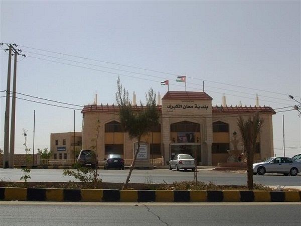 لقاء لتبادل الخبرات بين بلديتي معان