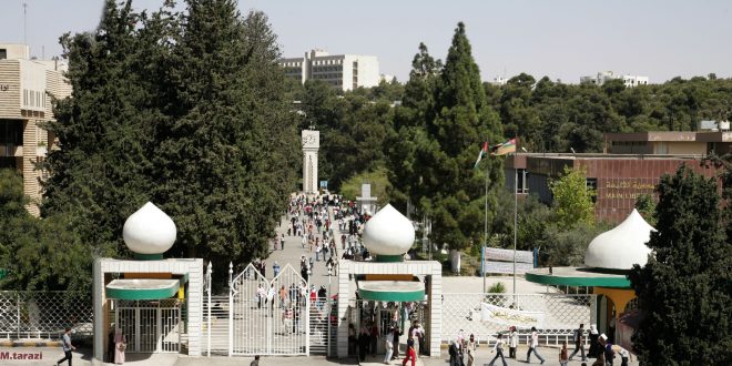 مجلس الوزراء يمدد لرئيس الجامعة الذي