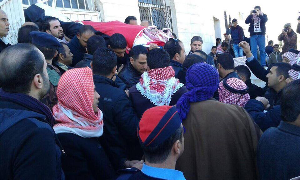 الآلاف يشيعون الشهيد النعيمات في إربد