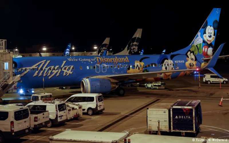 موظف في شركة طيران يسرق طائرة