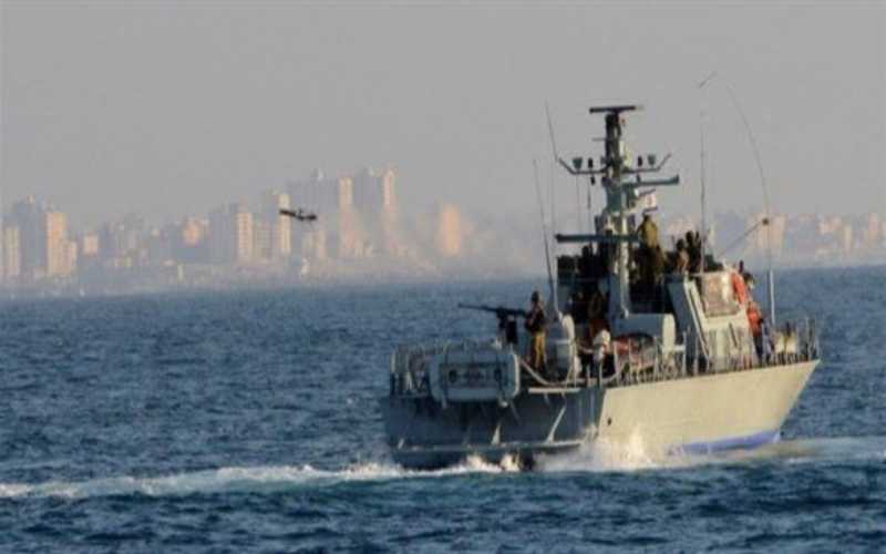 إصابة فلسطيني برصاص الزوارق الإسرائيلية خلال