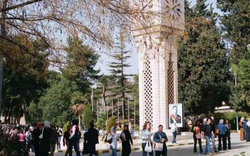 التعليم العالي يحدد اليوم أعداد الطلبة