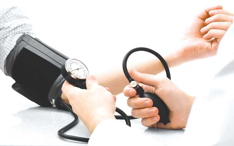 توزيع الكهرباء تتبرع باجهزة طبية لمركز