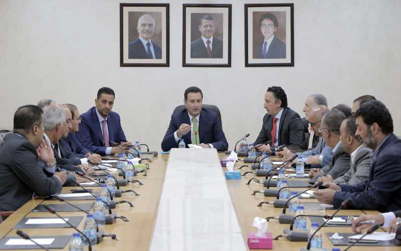 مالية النواب تدعو لإعفاء مدخلات البحث