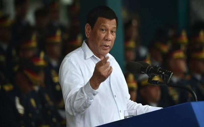 الرئيس الفلبيني يوقع 5 اتفاقيات خلال