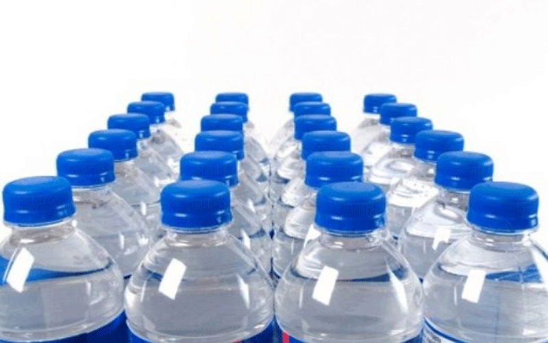 الصحة تعمم على عبوات مياه ملوثة