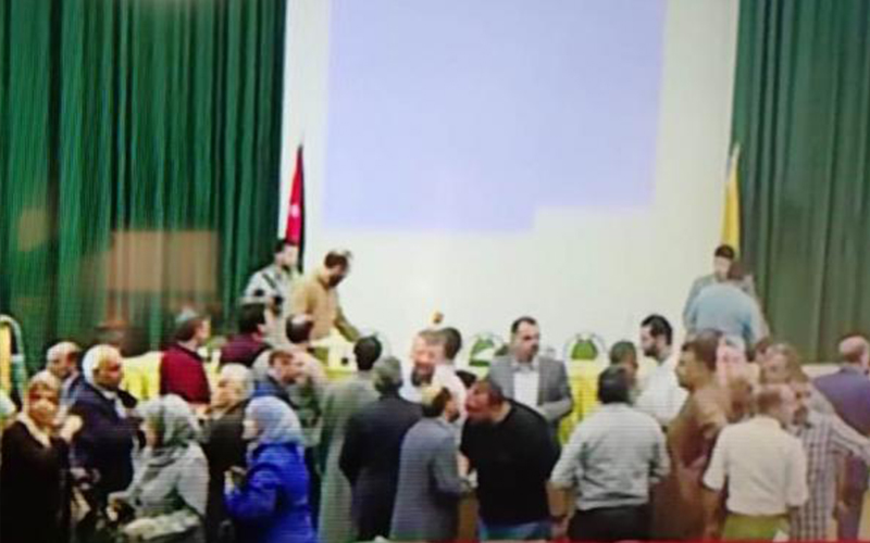 انهاء لقاء الحكومة في معان بعد