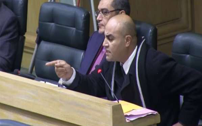 صداح الحباشنة من تحت القبة: فلتسقط