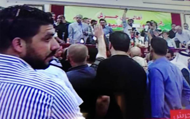 فوضى ومشادات في لقاء جرش احتجاجا