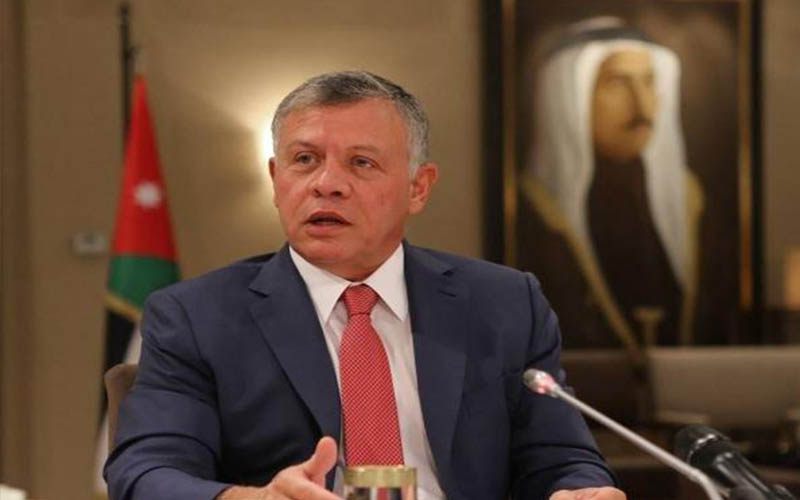 الملك يلتقي نقيب ومجلس نقابة الصحفيين: