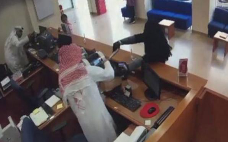 اعترافات اردني قام بسطو مسلح على